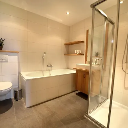 Chalet Lawrence - Four Bedroom Chalet *