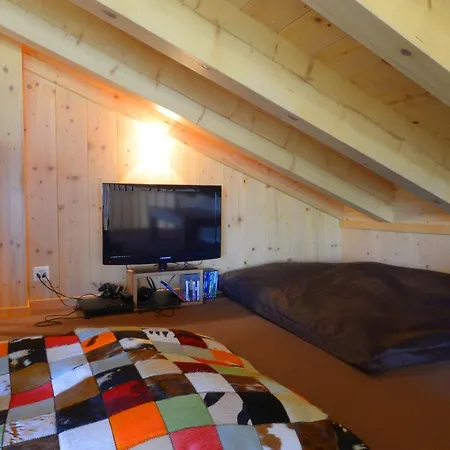 Chalet Lawrence - Four Bedroom Chalet Nendaz