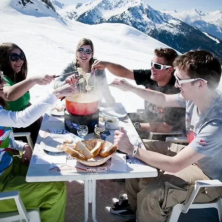 Chalet Lawrence - Four Bedroom Chalet *